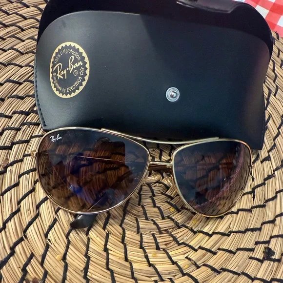 Ray-Ban | Accessories | Rayban Gold Aviator Sunglasses With 